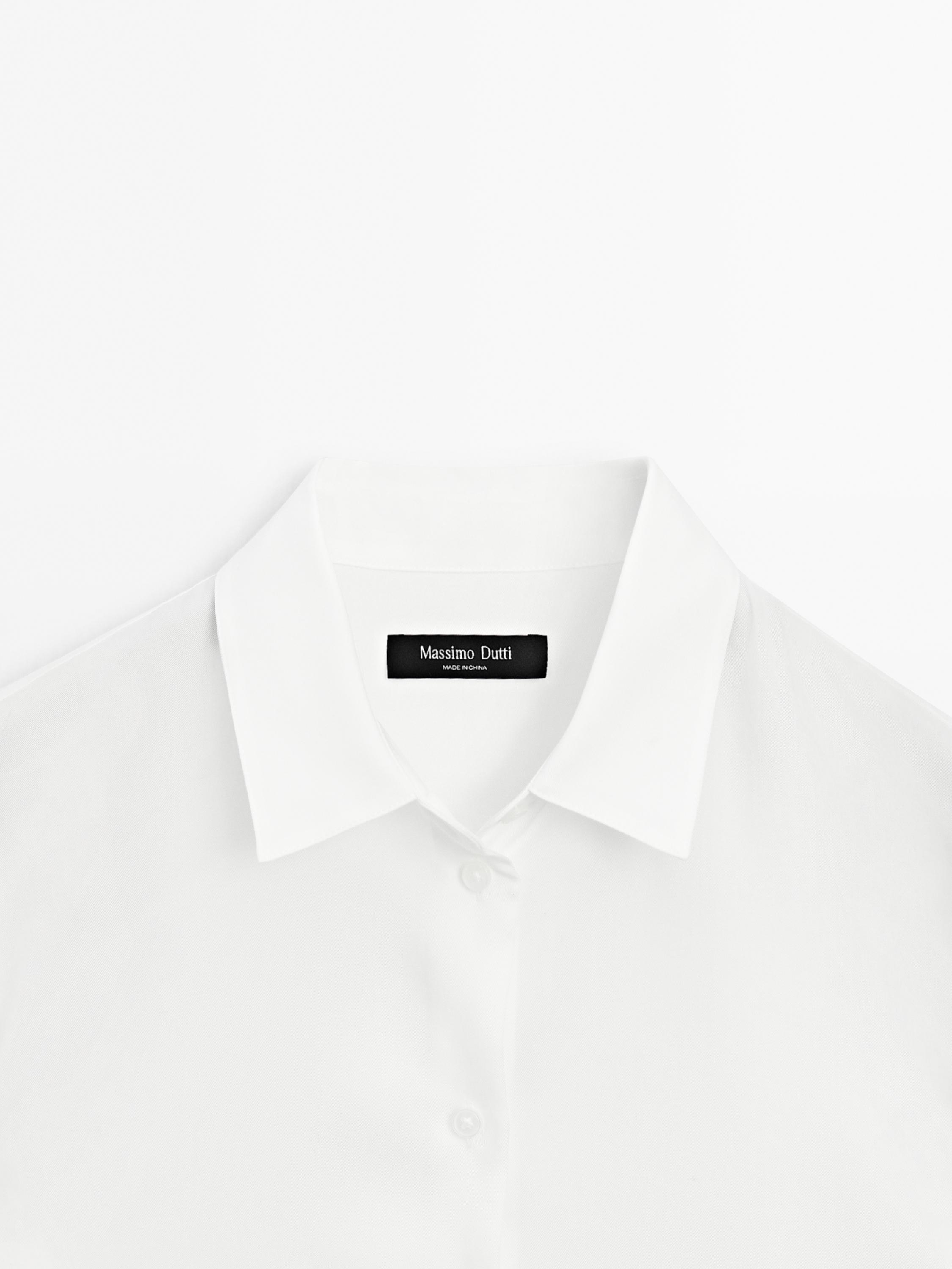 Flowing shirt with collar